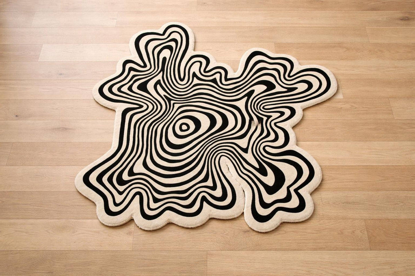 Black White Abstract Wavy Rug | Irregular Shape Tufted Area Rug | Modern Artistic Carpet