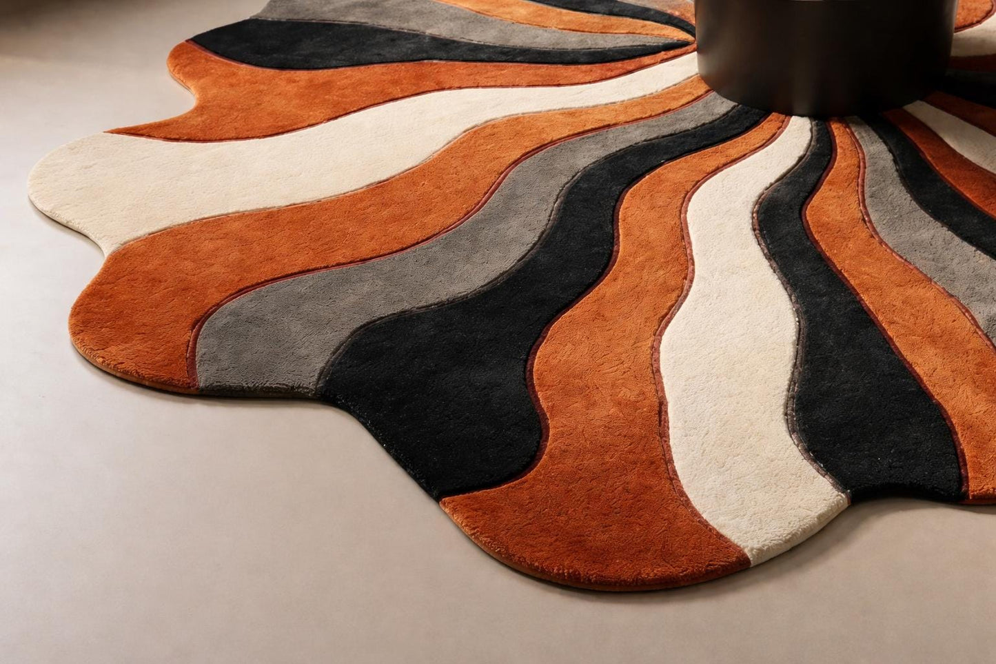 Retro Swirl Tufted Rug | Orange Black Grey Irregular Modern Carpet